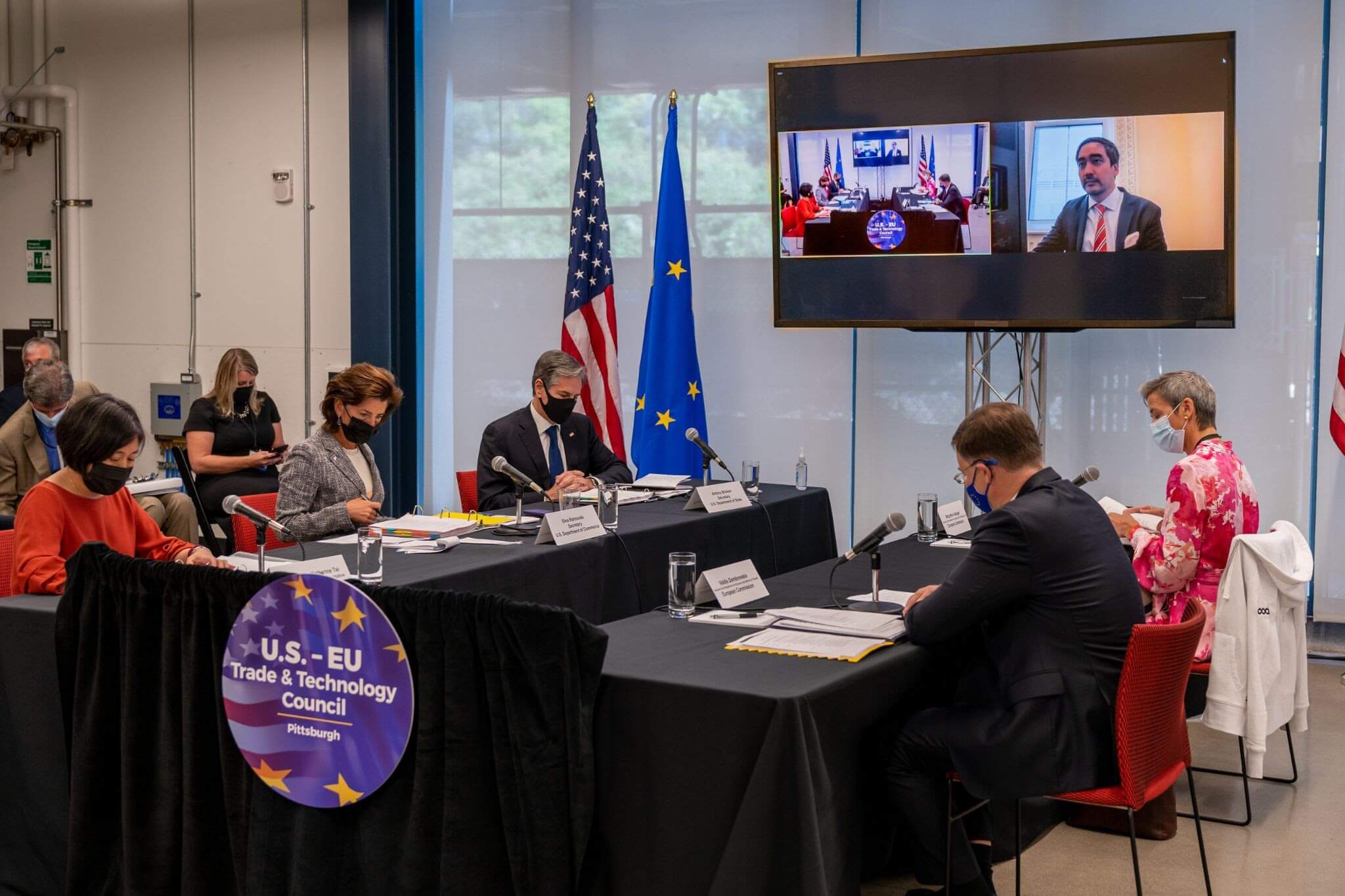 The inaugural US-EU Trade and Technology Council meeting in Pittsburgh, Pennsylvania on 29 September 2021 (from left): US Trade Representative Katherine Tai, Secretary of Commerce Gina Raimondo, Secretary of State Antony J. Blinken, and European Commission Executive Vice Presidents Margrethe Vestager and Valdis Dombrovskis.